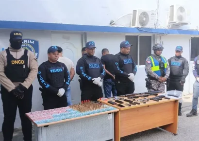 Incautan armas y detienen a tres personas durante operativos en Barahona