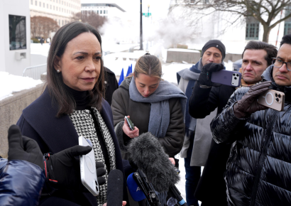 María Corina Machado pide una “transición real” en Venezuela tras reunión con Marco Rubio