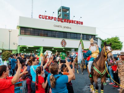 Cuerpo de Bomberos del DN realizará desfile del Día de Reyes Magos el lunes 5 de enero
