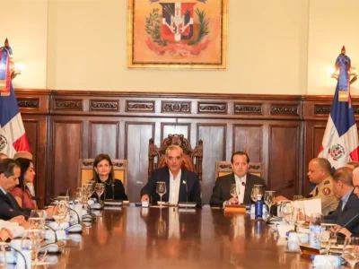 Abinader convoca a su gabinete para definir las prioridades del Gobierno en 2026