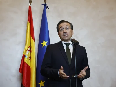 Venezuela libera a cinco españoles y se espera que lleguen el viernes