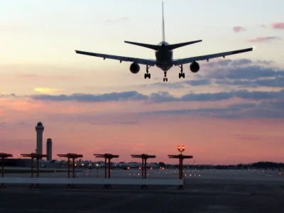 Estados Unidos alerta sobre posibles riesgos en el espacio aéreo del Pacífico entre México y Ecuador