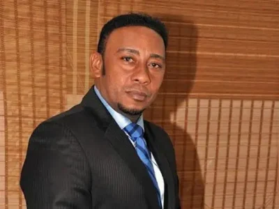 Abogado de Anthony Santos aclara situación del proceso de paternidad