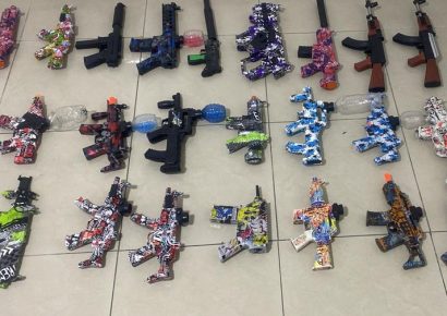 Detienen a varios jóvenes en La Romana por alterar el orden con pistolas de hidrogel