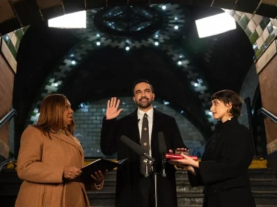 Zohran Mamdani es juramentado como alcalde de Nueva York en una ceremonia íntima