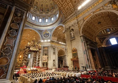 El Papa León XIV llama a la paz y al perdón en la misa de Año Nuevo en San Pedro