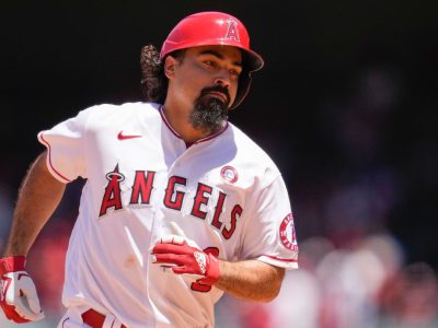 Angelinos ajustan contrato de Rendón y confirman que no jugará la temporada 2026