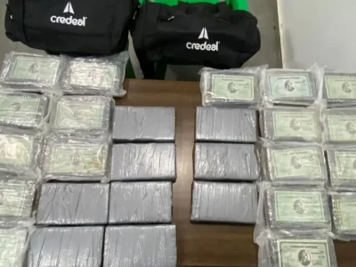 Ocupan 28 kilos de presunta cocaína y arrestan a tres hombres en muelle de San Pedro de Macorís