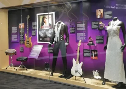 Exhibición de Selena Quintanilla muestra objetos personales en un momento significativo para su familia