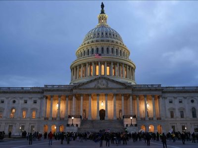 Senado de EE.UU. bloquea ley para limitar poderes militares de Trump sobre Venezuela