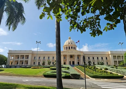 Presidente Abinader anuncia cambios en la administración pública mediante nuevo decreto