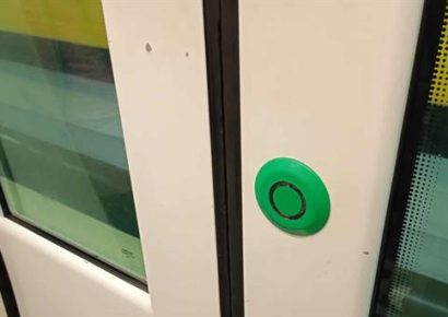 Metro de Santo Domingo restablece uso del botón verde para apertura de puertas