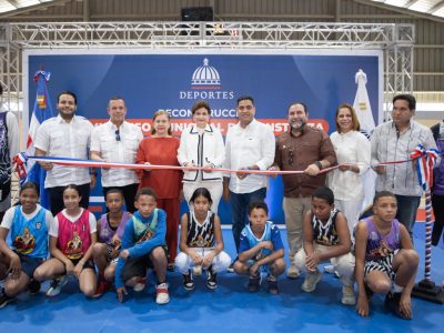 Vicepresidenta Raquel Peña Encabezó la Inauguración del Renovado Multiuso Municipal de Constanza