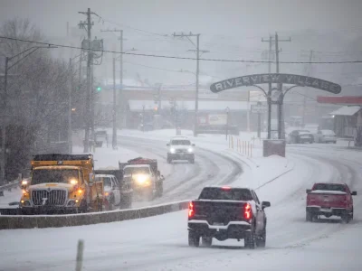 Tormenta invernal histórica paraliza el noreste de EE.UU. y provoca prohibición de viajes