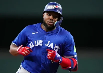 Con contrato asegurado, Vladimir Guerrero Jr. inicia la primavera en Toronto.