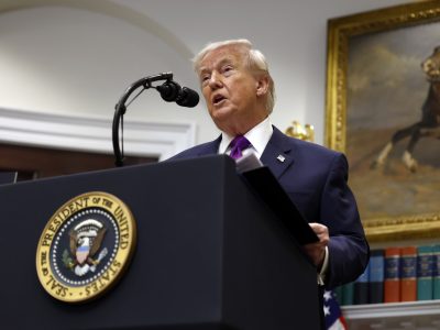 Trump anuncia aporte de 10.000 millones de dólares a la Junta de Paz mundial