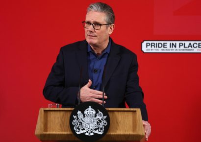 Starmer asegura que no dimitirá pese a presiones internas por nombramiento polémico