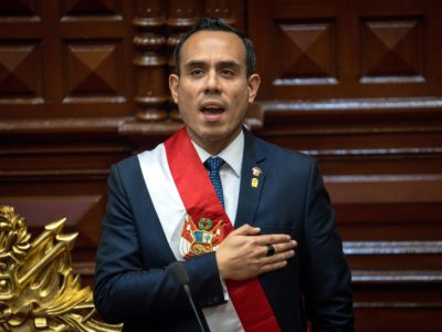 Congreso de Perú destituye al presidente interino José Jerí