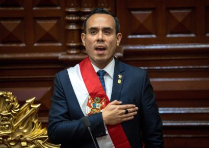 Congreso de Perú destituye al presidente interino José Jerí