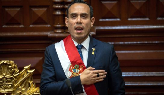 Congreso de Perú destituye al presidente interino José Jerí