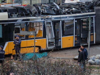 Trágico descarrilamiento de tranvía deja dos fallecidos y decenas de heridos en Milán