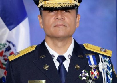 Luis Abinader designa a Andrés Modesto Cruz Cruz como nuevo director de la Policía Nacional