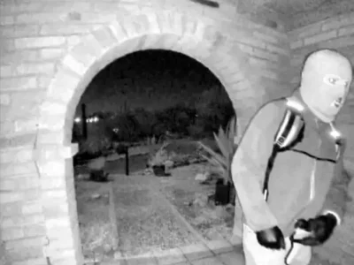 Liberan al principal interrogado por la desaparición de la madre de la periodista Savannah Guthrie