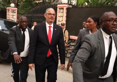 Primer ministro de Haití promete elecciones tras avances contra pandillas