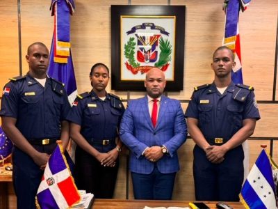 Policía Nacional envía aspirantes a cadetes a Chile, Honduras y Panamá para formación académica