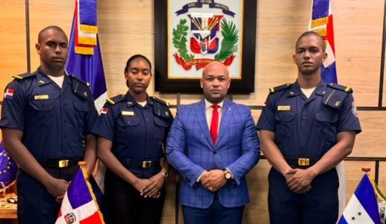 Policía Nacional envía aspirantes a cadetes a Chile, Honduras y Panamá para formación académica