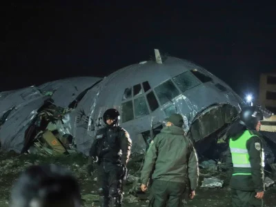 Tragedia en El Alto: Accidente de avión militar deja al menos 15 muertos en Bolivia