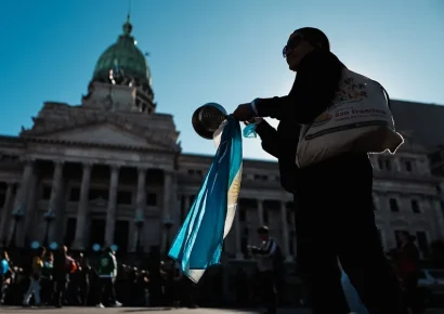 El Senado argentino debate la reforma laboral impulsada por Milei
