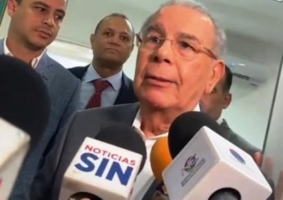 Danilo Medina critica los apagones y alerta sobre el impacto negativo en la imagen del país