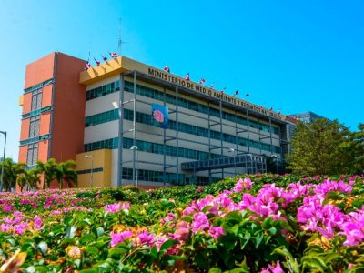 Ministerio de Medio Ambiente recibe reconocimiento por su destacada labor en la 5ta Evaluación Sectorial del CASFL