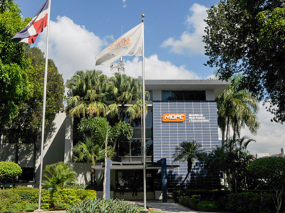 Ministerio de Obras Públicas lanza licitación urgente para reemplazo del puente sobre el río Yaque del Norte en Amina