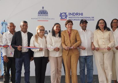 Vicepresidenta Raquel Peña encabeza entrega de obras hidráulicas en el río Tábara, Azua