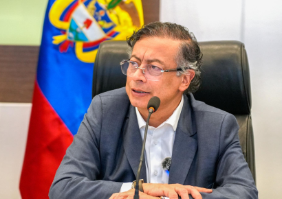 Gustavo Petro denuncia intento de asesinato mientras volaba en helicóptero