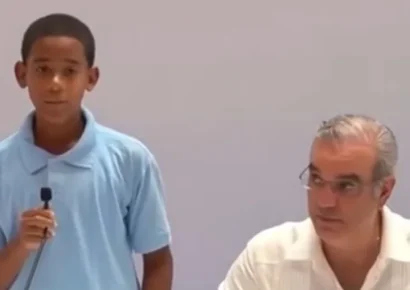 Hensel Aquino, la voz del futuro, es reconocido por el presidente Abinader en su rendición de cuentas