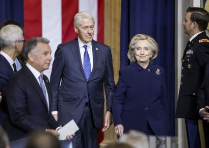 Los Clinton solicitan declarar en audiencia pública sobre el caso Jeffrey Epstein