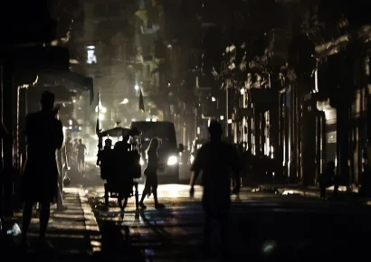 Nuevo colapso parcial del sistema eléctrico deja sin servicio a millones de cubanos