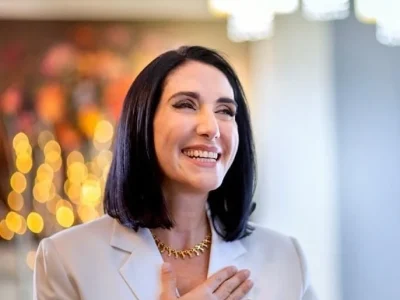 La Primera Dama Raquel Arbaje conmemora el Día de la Independencia Nacional