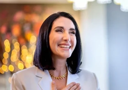 La Primera Dama Raquel Arbaje conmemora el Día de la Independencia Nacional