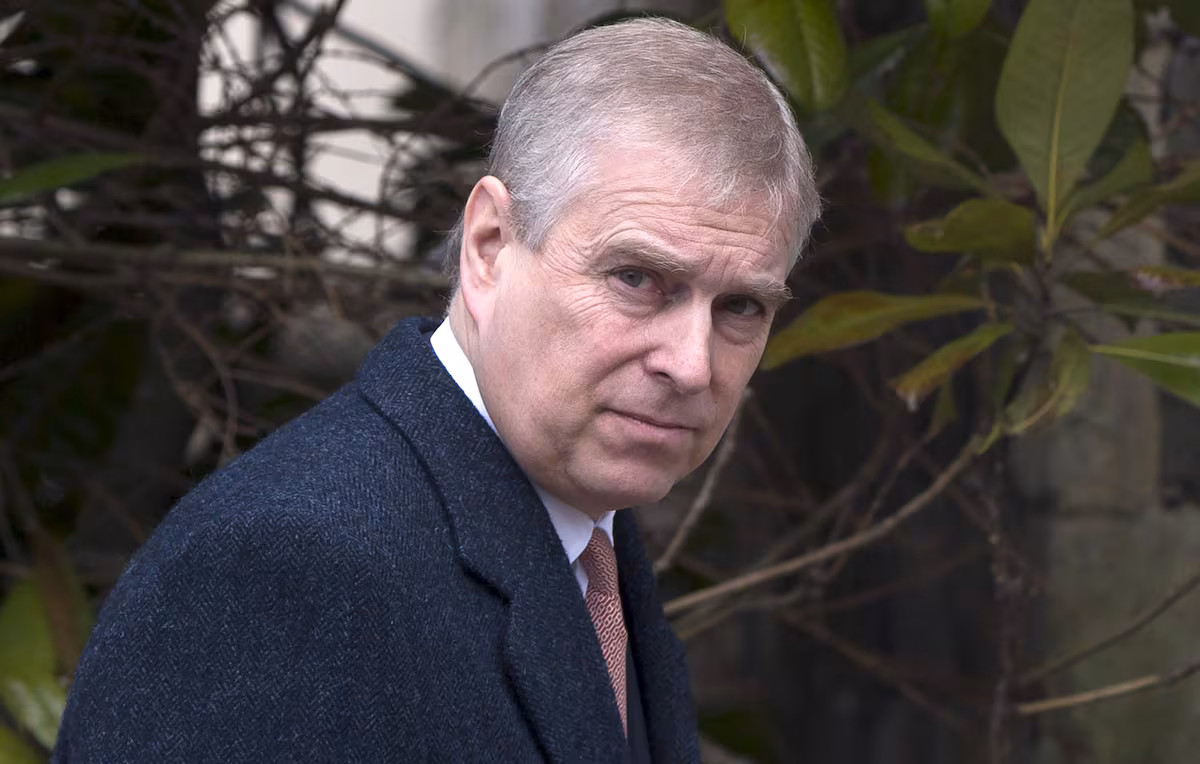 El expríncipe Andrés enfrenta nuevas acusaciones de abuso sexual y controversias familiares