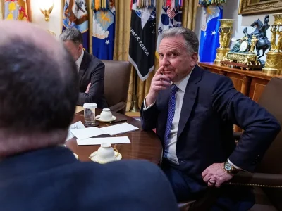 Rusia y Ucrania acuerdan intercambio de 314 detenidos con mediación de EE. UU.