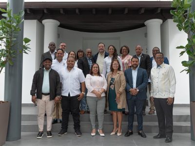 Medio Ambiente presenta plan para transformar el vertedero de Duquesa