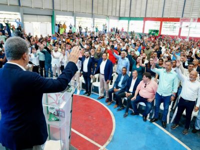 Importantes dirigentes del PLD en Santiago pasan a la Fuerza del Pueblo: un exdiputado, regidores, exregidores y una exgobernadora