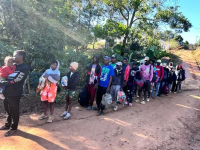 Ejército de República Dominicana intercepta 25 extranjeros indocumentados en Santiago Rodríguez