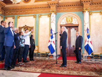 Presidente Abinader juramenta Comité Gestor del Jardín Botánico en San Juan de la Maguana