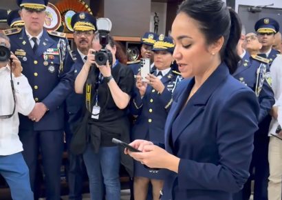 Faride Raful juramenta al Mayor General Andrés Modesto Cruz Cruz como Director General de la Policía Nacional