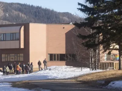 Al menos diez muertos tras un ataque armado en escuela del oeste de Canadá